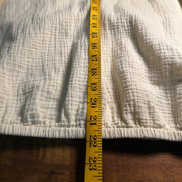 Evereve Anthropologie Cream V-Neck Women's Balloon Top Bell Sleeves Sz M - Picture 5 of 8